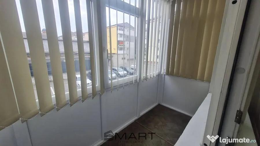 Apartament cu 3 camere decomandat în Ștrand