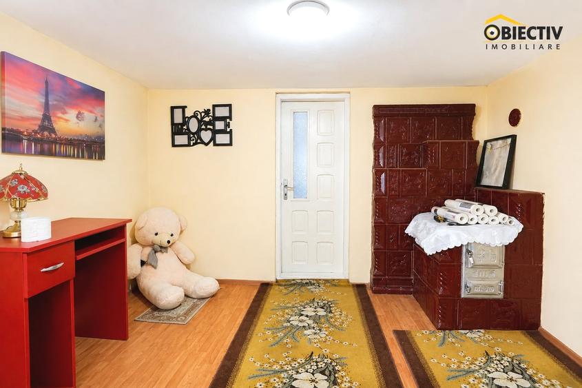 Casă individuală cu 2 camere cu Garaj în Costișa