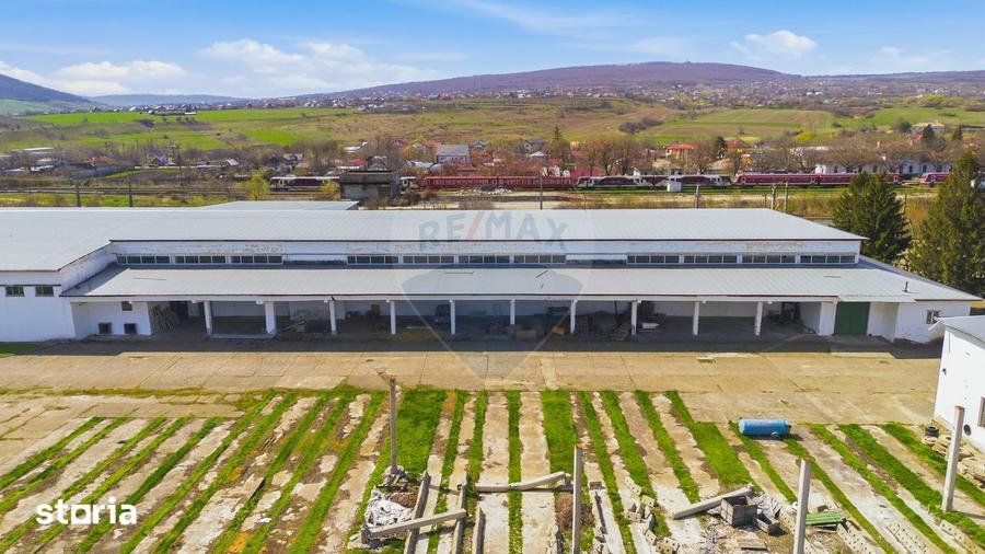 Spațiu comercial, de 11,500 mp, în Central