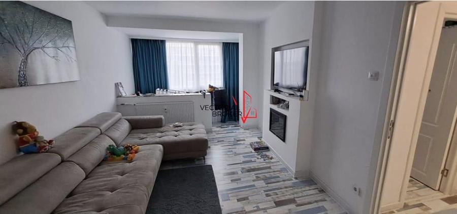 Apartament cu 3 camere decomandat, mobilat în Basarabia