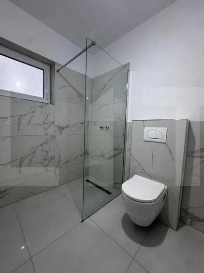 Casă cu 4 camere cu Teren 650 Mp în Peciu Nou