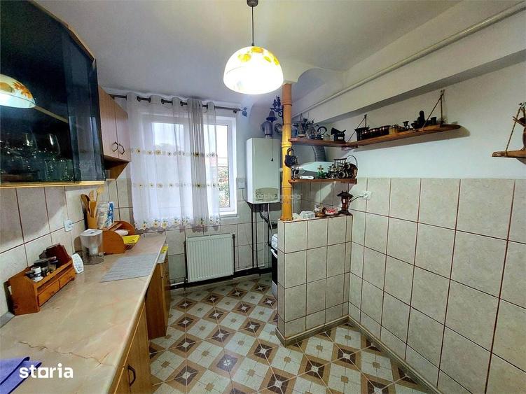 4 camere, 80 mp , etaj 4, zona Balcescu, Aleea Parcului - 4