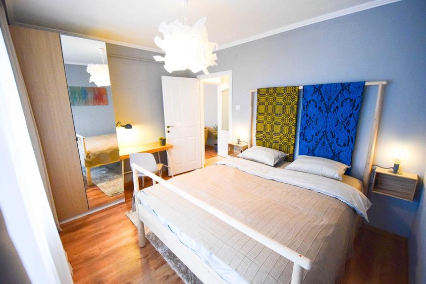 Apartament cu 3 camere decomandat în P-ța Mihai Viteazul