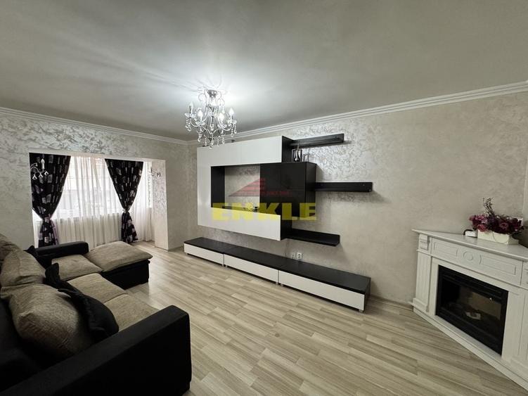 Apartament cu 3 camere decomandat în Central