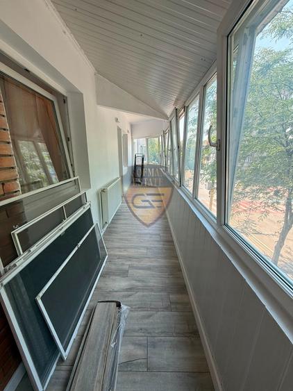 Apartament cu 3 camere decomandat, mobilat în Tomis II
