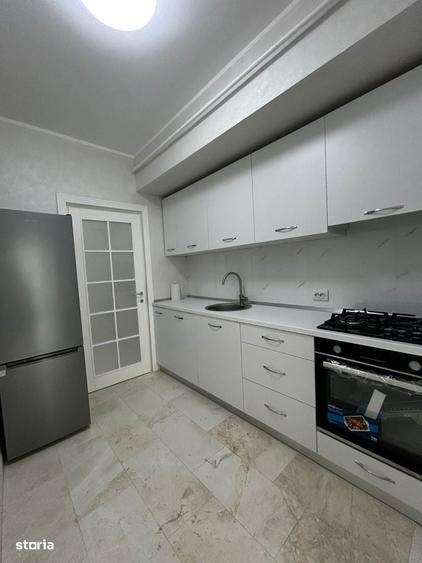 Apartament cu 2 camere decomandat în Breazu