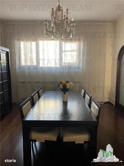 Apartament cu 3 camere, mobilat în Magheru