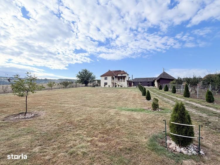 Casă cu 4 camere în Tusa