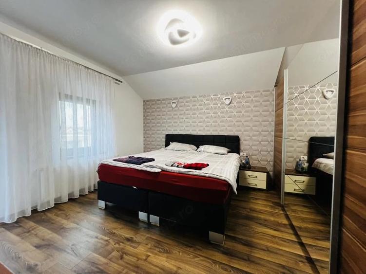 Casă cu 5 camere cu Teren 860 Mp în Sânmihaiu German