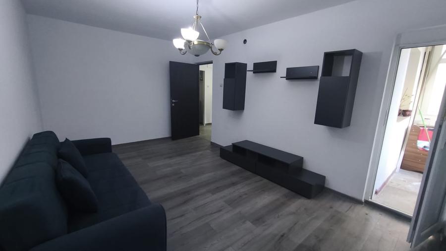 Apartament cu 3 camere decomandat în Pantelimon