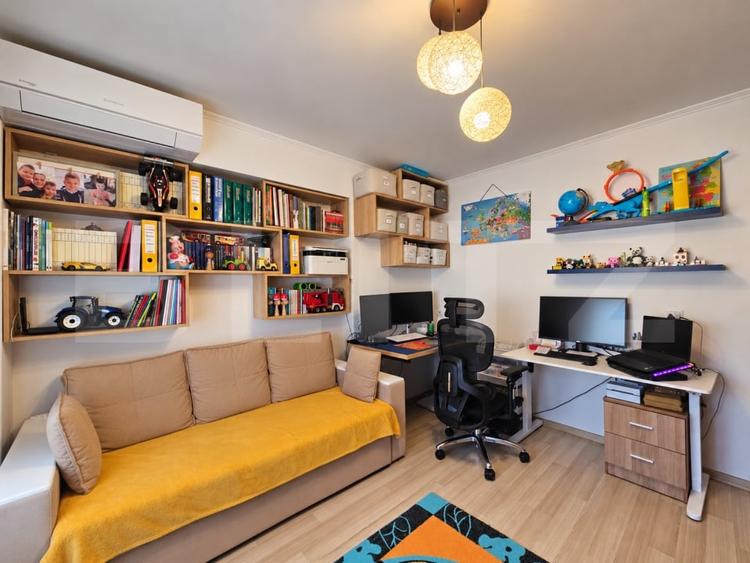 Apartament cu 3 camere decomandat, mobilat în Tomești