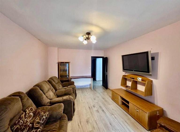 Apartament cu 2 camere decomandat în Cug
