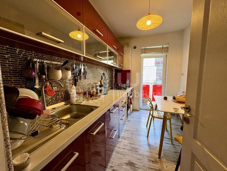 Apartament cu 2 camere semidecomandat, mobilat în Zorilor