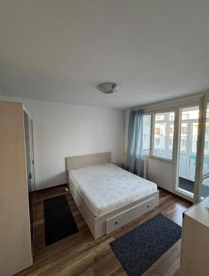 Apartament cu 3 camere decomandat în Militari