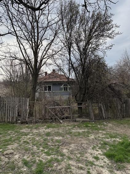 Casă cu 4 camere în Istrița de Jos