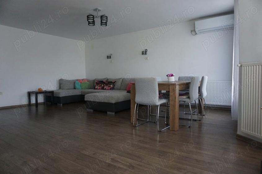 Casă cu Teren 1500 Mp în Bacova
