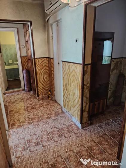 Apartament cu 2 camere decomandat în Radu Negru