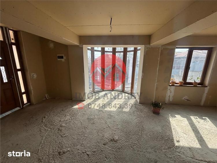Vila ultracentrala Tulcea, 6 camere, 330 mp utili, teren 719 mp, veder - 15