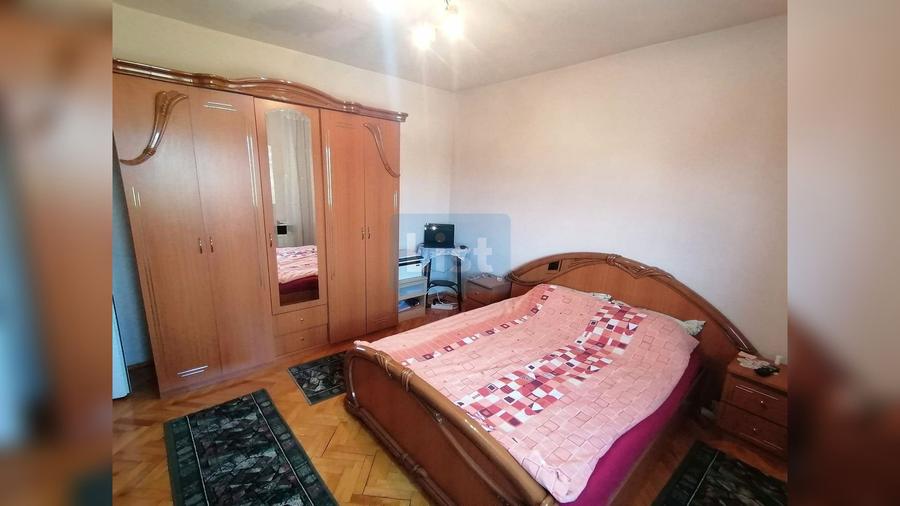 Casă cu 3 camere cu Teren 374 Mp în Exterior Sud