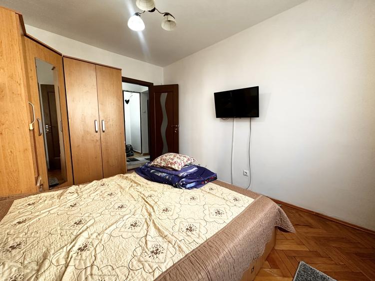 Apartament cu 2 camere decomandat, mobilat în Dacia