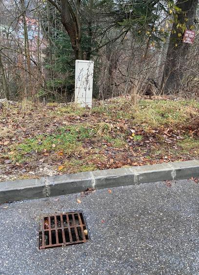 Teren de 1170 mp, în Furnica
