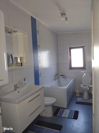 Casă cu 4 camere cu Teren 663 Mp în Aroneanu