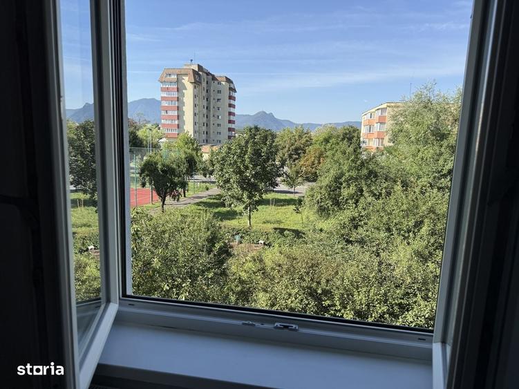 Apartament cu 2 camere decomandat în Triaj