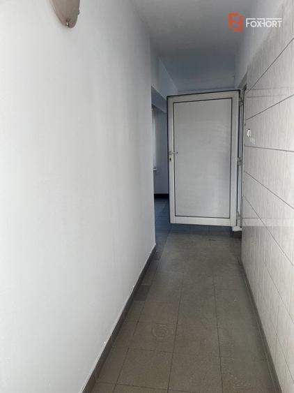 Birou, de 10 mp, în Mehala