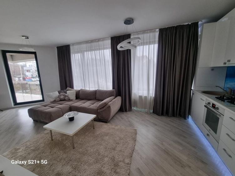 Apartament cu 2 camere decomandat în Băneasa