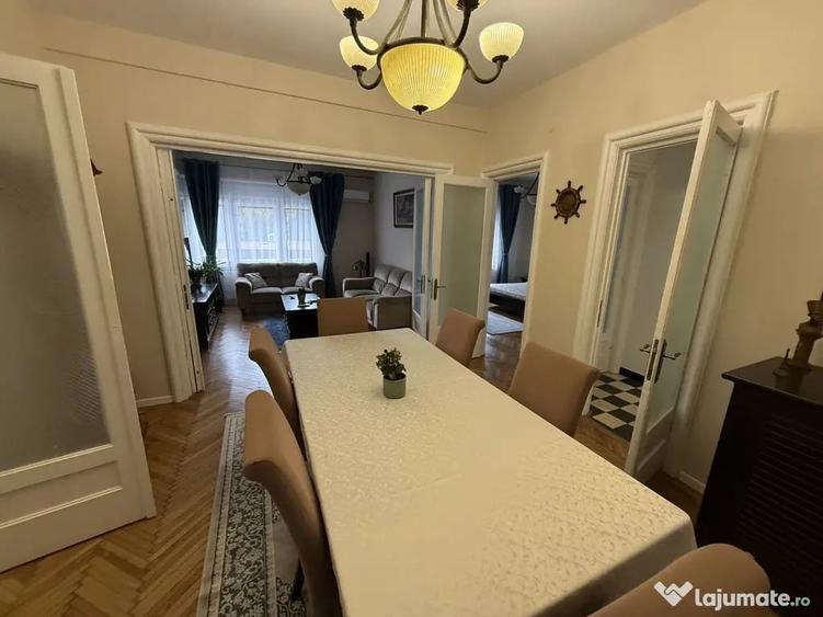 Apartament cu 6 camere decomandat în Ultracentral