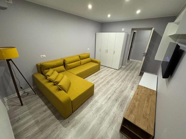 Apartament cu 2 camere decomandat în Energiei