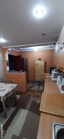 apartament de vanzare 2 camere semi decomandat - 4