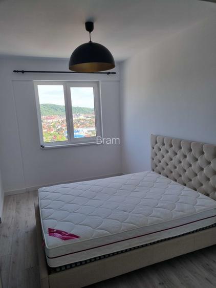 De inchiriat incepand Apartament modern, complet mobilat, in Panoramic