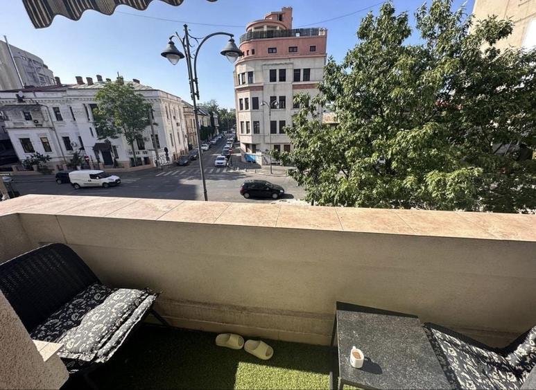 Apartament cu 4 camere decomandat în Grădina Icoanei