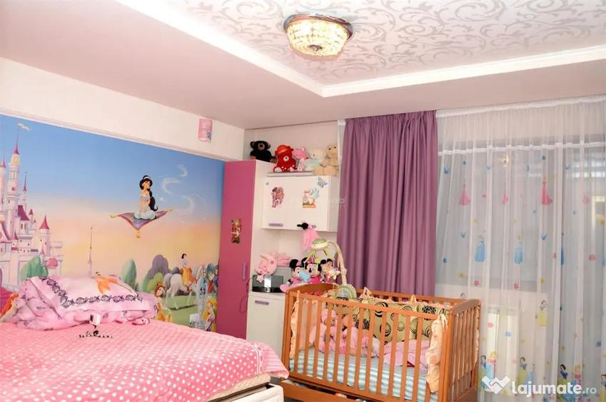 Casă cu 4 camere cu Teren 500 Mp în Micro 17