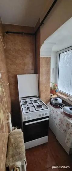 Apartament cu 2 camere semidecomandat în Inel II
