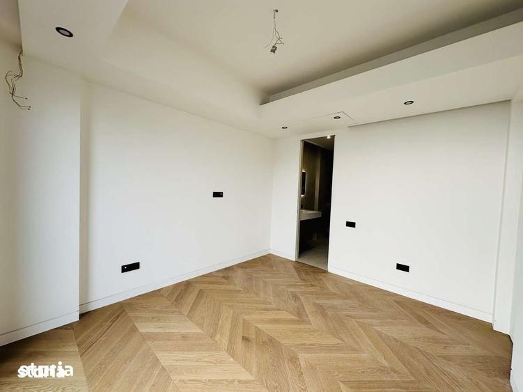 Apartament cu 3 camere în Tei