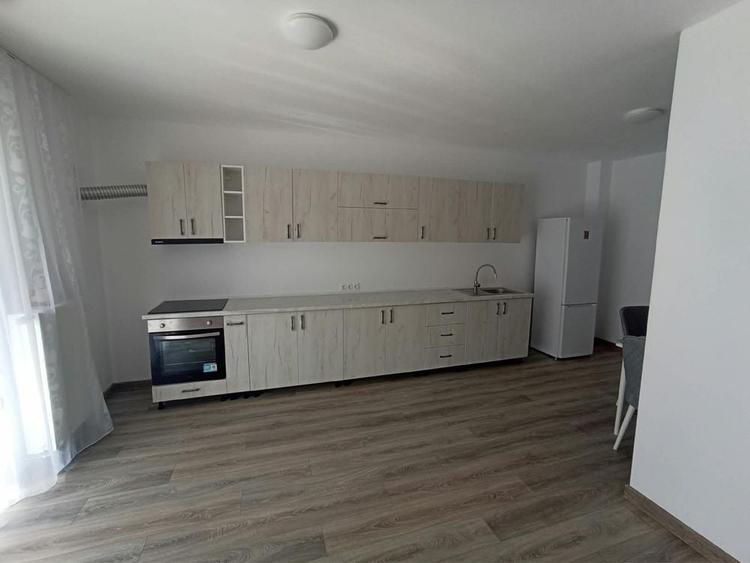 Apartament cu 2 camere decomandat în Exterior Vest