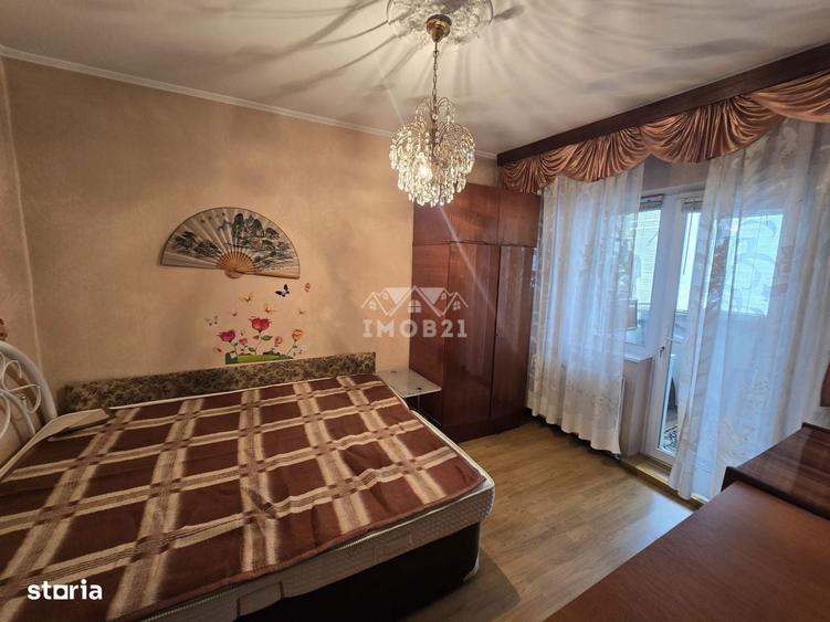 Apartament cu 4 camere decomandat în Bughea de Sus