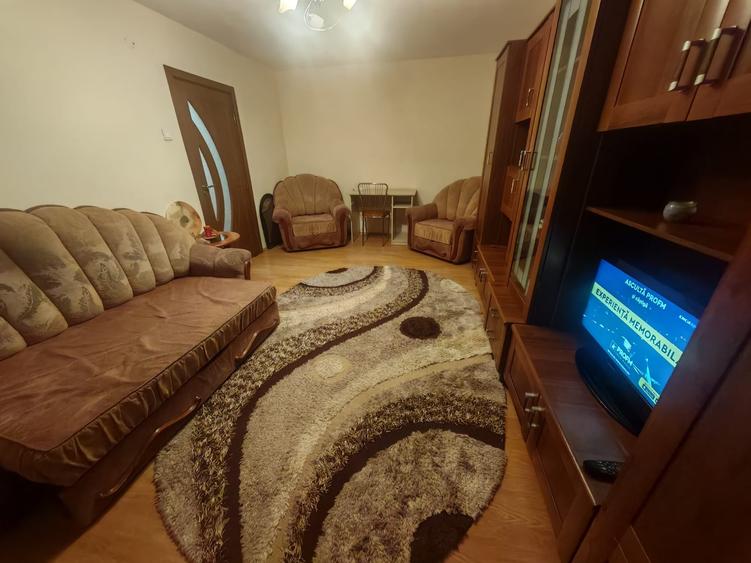 Garsonieră decomandată în Craiovița Nouă