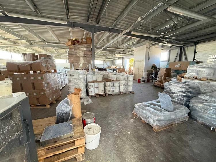 Spațiu comercial, de 891 mp, în Ernei