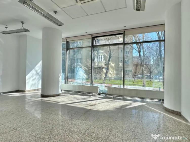 Spațiu comercial, de 33 mp, în Vitan