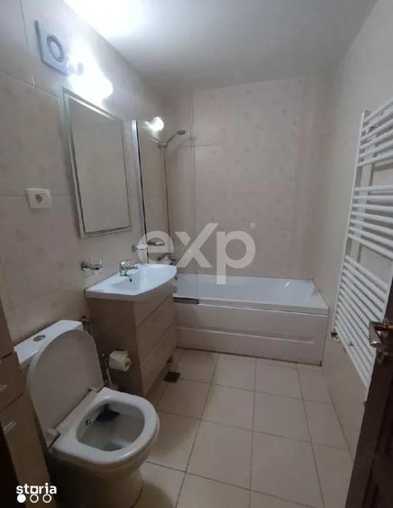 Apartament cu 3 camere decomandat în Găvana