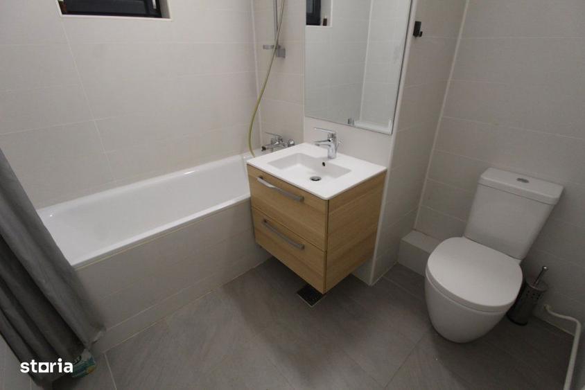 Apartament cu 3 camere decomandat, mobilat în Văcăresti