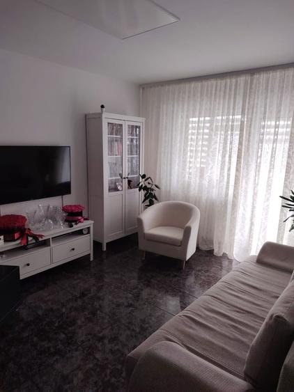 Apartament cu 2 camere decomandat, mobilat în Tomis II