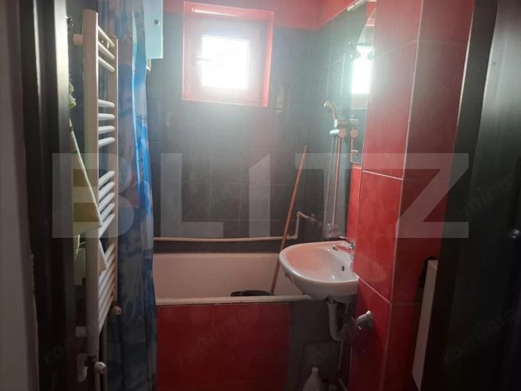 Apartament cu 2 camere semidecomandat în Mereni (Titu)