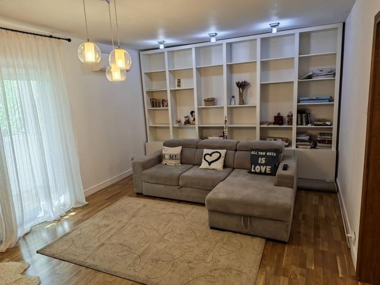 Apartament cu 3 camere decomandat în Tătărași