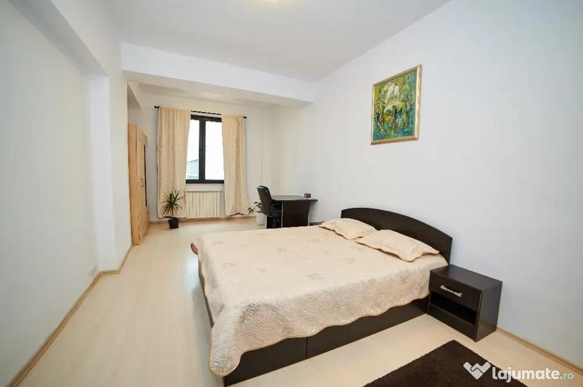 Apartament cu 2 camere semidecomandat, mobilat în Nord