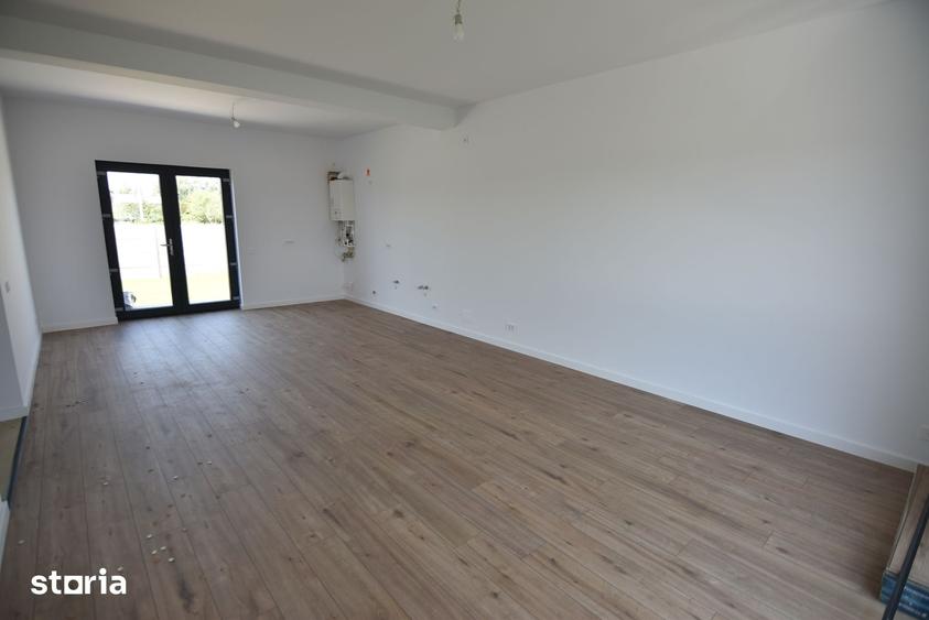 Casa / Vila P+1, 4 camere, Domnesti - 1