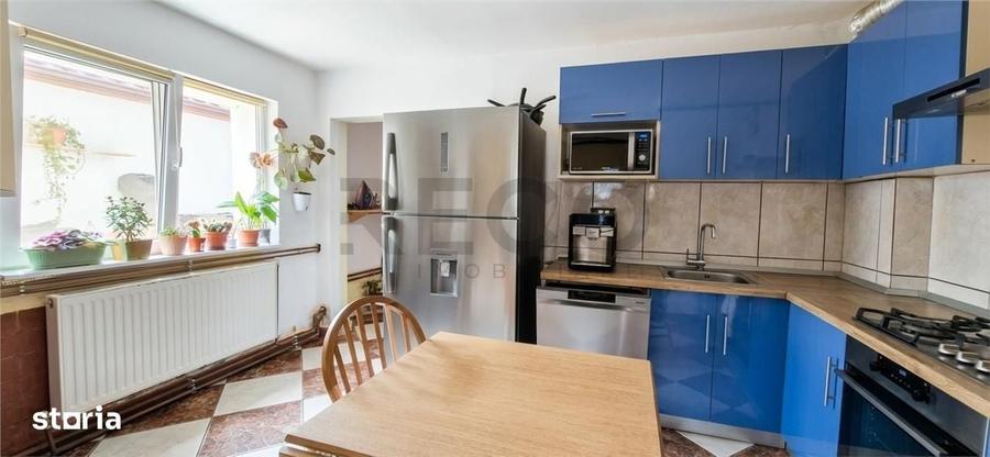 Casă cu 4 camere cu Teren 300 Mp în Central